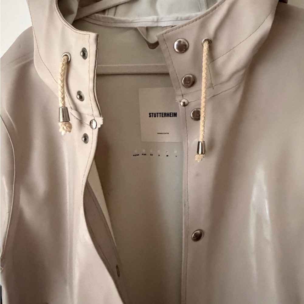 Stutterheim Raincoat Medium - image 6